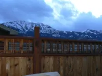 Cozy Home 10 blocks from Yellowstone Park - 2 estrellas