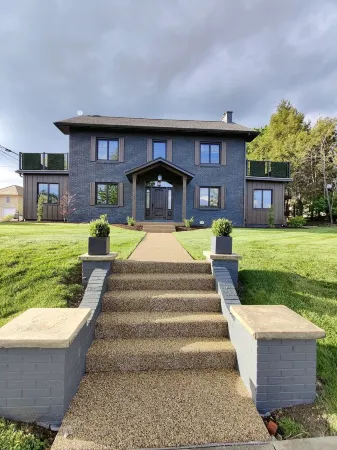 Oasis Downtown in Amish Country