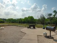 Casa Bella @ Buchanan Vacation Homes - Pool & Free Frio River Access Hotels in Concan