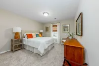 Serene Living in New Bern - Your Souther Haven Hotels in James City