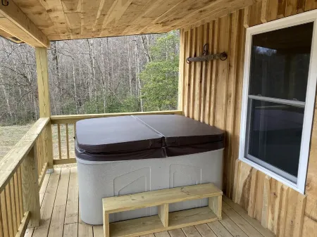 Mountain Meadow Cabin with Hot Tub, Beautiful View, WiFi!, Secluded and Peaceful
