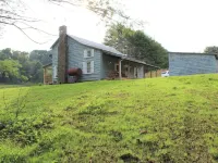 Near Grayson Highlands Hot Tub & Creekside Fun Hotels in Wilson Creek