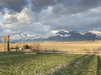 Wilderness Spirit Cabins, LLC-'Eagle Nest'- Heavenly Mountain Views