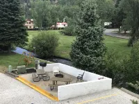 Red River Getaway- Ski in/Ski Out, Updated Townhome, Best Location, Sleeps 10 Hotels in Red River