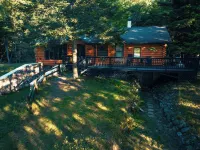 Cabin on Crystal Lake located on the Three Lakes Chain of Lakes