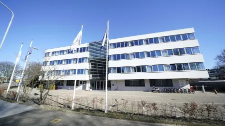 Amrâth Apart-Hotel Schiphol Badhoevedorp Отели рядом со станцией Amstel Train Station