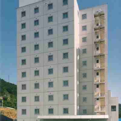 瀬戸大橋スパリゾート Hotel Exterior