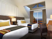 Sunnyside Resort and Lodge