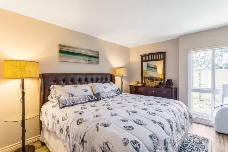 Spacious Beach House Отели в г. Солана Бич