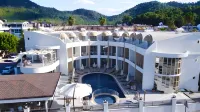 Hotel Felizya - Bed and Breakfasts