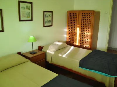 Tagus Host - 40308Al- 44211Al Hotels near Estatua de Passos Manuel