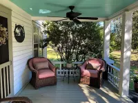 Charming 2-Bedroom Farmhouse in Walterboro-Pet Friendly, Lots of Outdoor Space