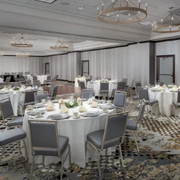 Embassy Suites by Hilton Dulles North Loudoun