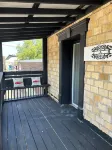Pop & Grand's on the Square!  Apartment with a balcony on the square