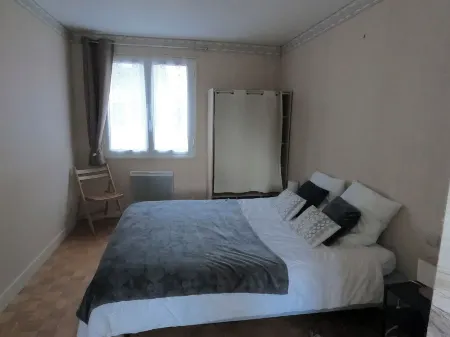 apartment on the port of Saint-Vaast-la-Hougue Отели рядом с достопримечательностью «Остров Татиу»