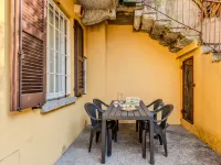 Lungolago Hotels in Lecco