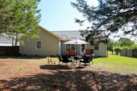 4-bedroom house in lovely Aberdeen so close to Pinehurst