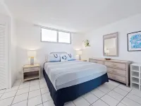 Kolu Honu Stunning Beachfront Condo for 2!