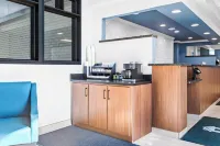 HomeTowne Studios by Red Roof & Conference Center Cortland Hoteles en Cortland West