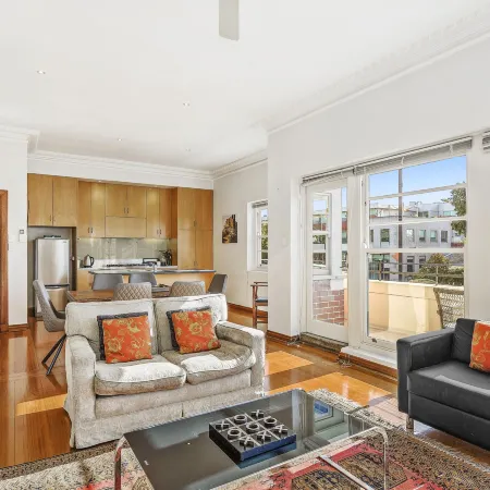 Captains Retreat Apartments and Cottages