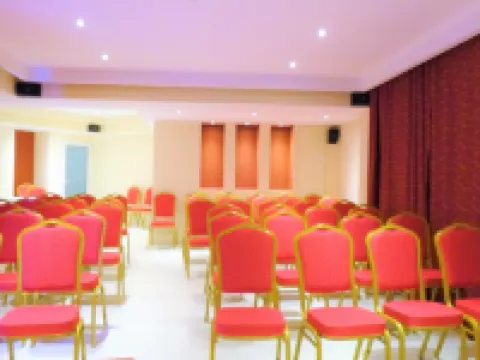 9 Queens Spa Hotel Hotels in Istiaia-Aidipsos