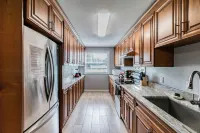 A Large Tropical 7 Bedroom Estate by Redawning Hotels in Brandon