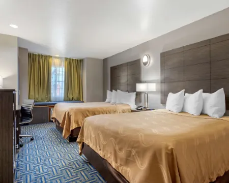 ควอลิตี้ อินน์ ซัลลิซอว์ โรงแรมในSallisaw