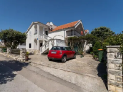 Comfortable Apartment with Balcony in a Quiet Area, Near the Beach Hotels in Petrčane