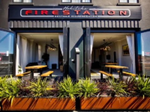 霍基蒂卡消防站精品住宿 鄰近Hokitika Museum的酒店