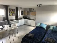 KW38 - 2 Min to Old Market Square and Townhall - homestay