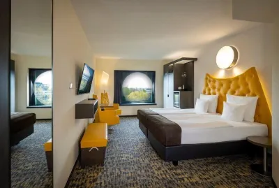 Arcotel Onyx Hamburg Hotels in der Nähe von Blohm + Voss Dock Elbe 17