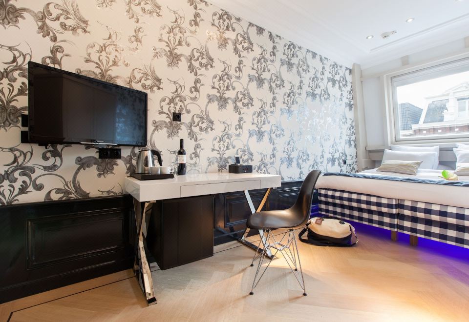 3. 더 암스테르담 ..