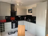 Lovely 2-Bed Apartment in Wallasey, Sleeps 4 - Wifi