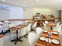 Boulevard Express Hoteles cerca de Centro Comercial BH