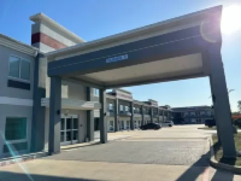 익스프레스 인 - 리치 National Museum of Funeral History 주변 호텔