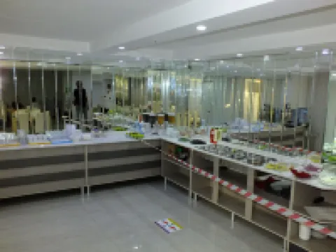 Kardelen Hotel โรงแรมในเมร์ซีน