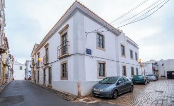 Oakmoon House