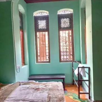 Free House Bentota Hotels near Induruwa Beach