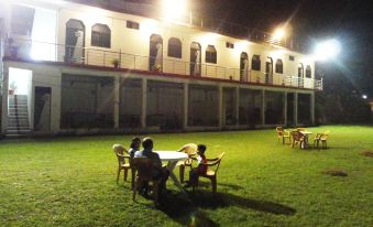 Hotel Mangalam Palace - Lucknow Airport