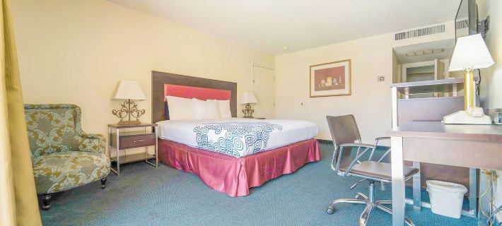Royal Plaza Inn Hotels in Indio
