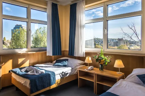 Jagelló Business Hotel فنادق في Budaors