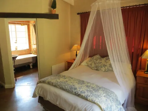 Fountain Baths Guest Cottages Hotels in Barberton