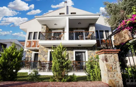 Pharos Boutique Hotel