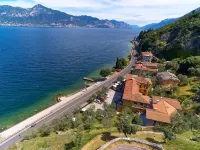 Albergo Del Garda Hotels in San Zeno di Montagna