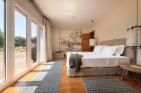 A Casa do Governador Hotels in Canaviais