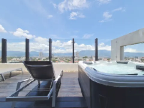 Bee Suites San Jose - Escalante