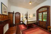 尼姆拉納威爾伍德花園飯店