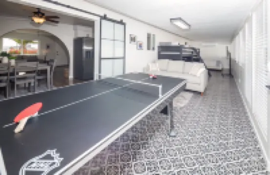 Family Fun 5 BR! 3 Kings, Bunks, Game Room + More