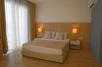 Hotel Felizya - Bed and Breakfasts