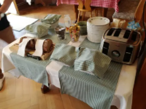 Gasthof Schoenegg B&B Hotels in Ringgenberg